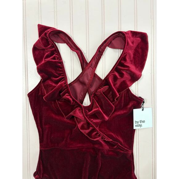 By The Way Flora Ruffle Bodysuit in Wine Red Size XS - Picture 4 of 4